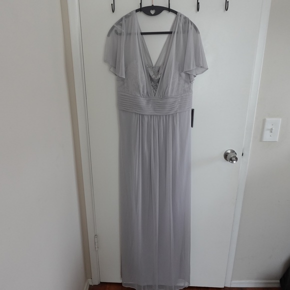 NWT Jessica Howard Women's Short Sleeve V-Neck Gown Maxi Dress 12 Gray Silver - Picture 3 of 13